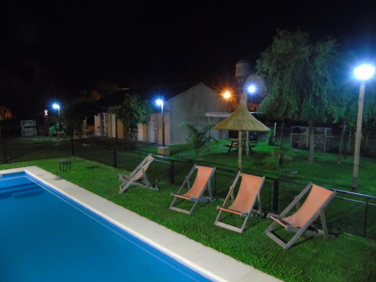 Aitue Bungalows Gualeguaychu Exterior photo